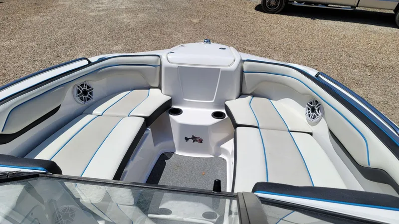 Slide: The Image of Yamaha AR210 2019 - 9