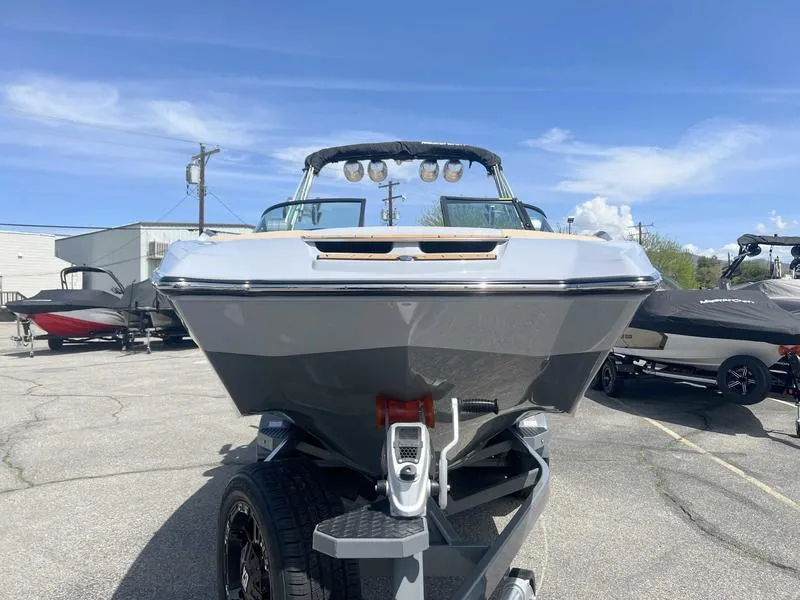 Slide: The Image of MasterCraft X24 2023 - 51