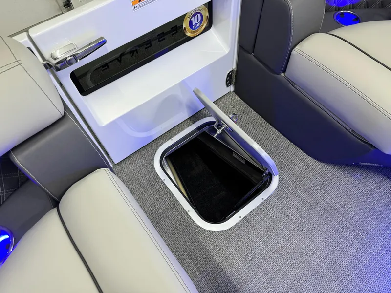 Slide: The Image of Barletta Reserve Leggera R26UCA 2025 - 51