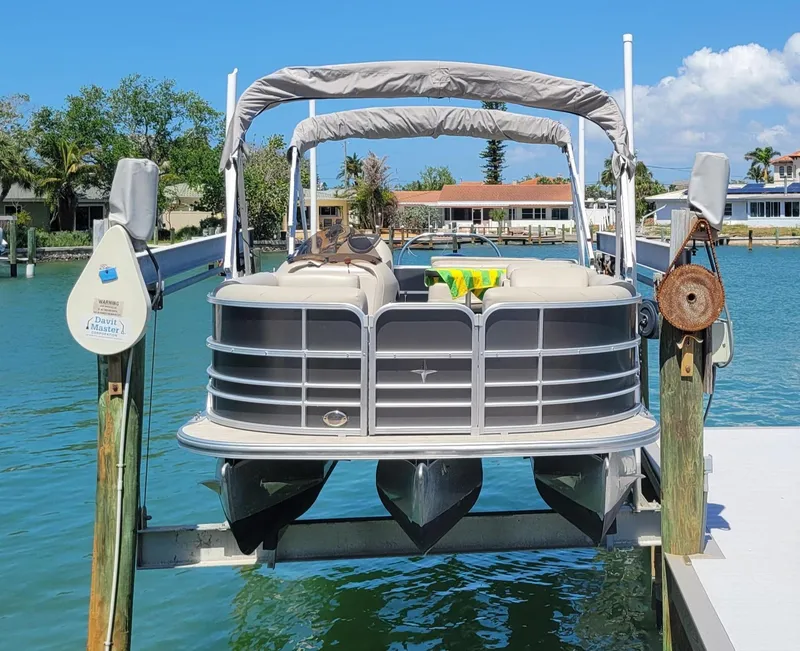 Slide: The Image of 2021 Berkshire 24' Tritoon - Salt Water Edition - 3