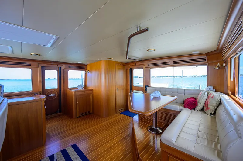 Slide: The Image of Marlow 97 Explorer 2011 - 56