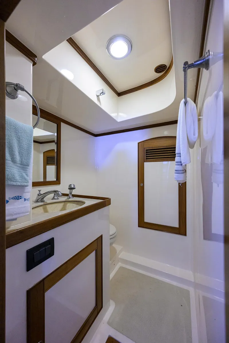 Slide: The Image of Marlow 97 Explorer 2011 - 85