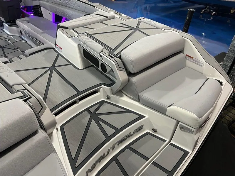 Slide: The Image of Nautique Super Air Nautique G25 Paragon 2025 - 5