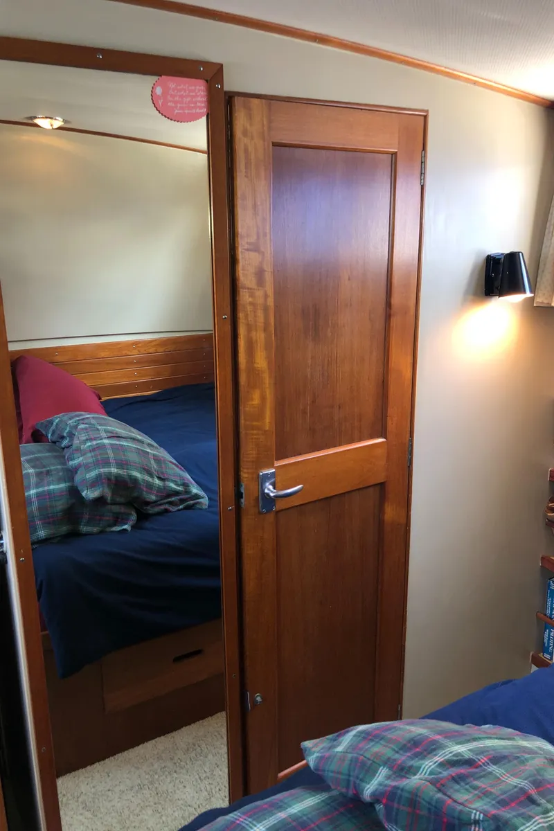 Slide: The Image of Grand Banks 42 Classic 1976 - 55