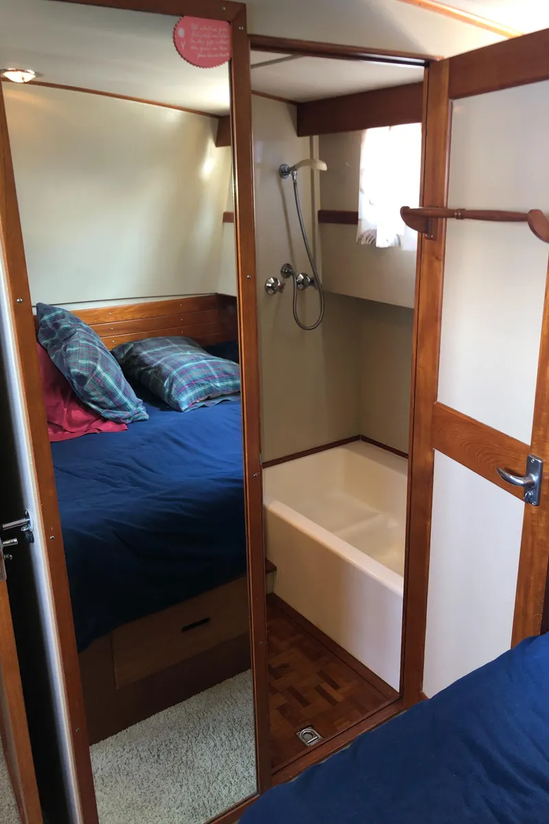 Slide: The Image of Grand Banks 42 Classic 1976 - 59