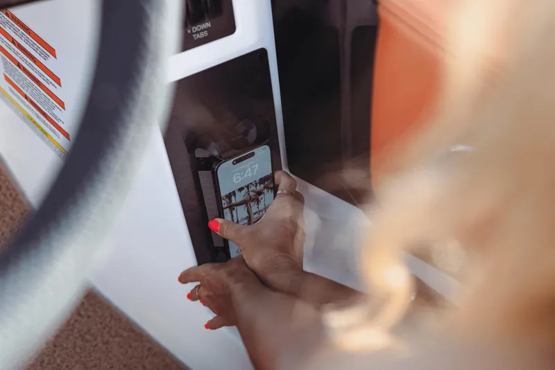 Slide: The Image of MasterCraft NXT20 2025 - 18