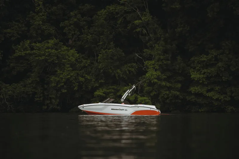 Slide: The Image of MasterCraft NXT20 2025 - 8