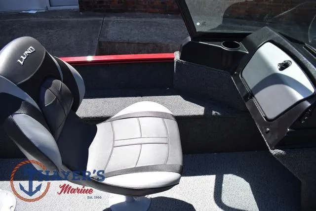 Slide: The Image of Lund 1650 Angler Sport 2025 - 13