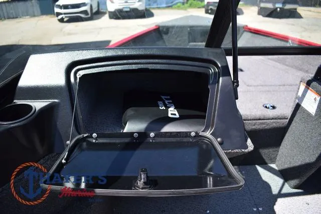 Slide: The Image of Lund 1650 Angler Sport 2025 - 15