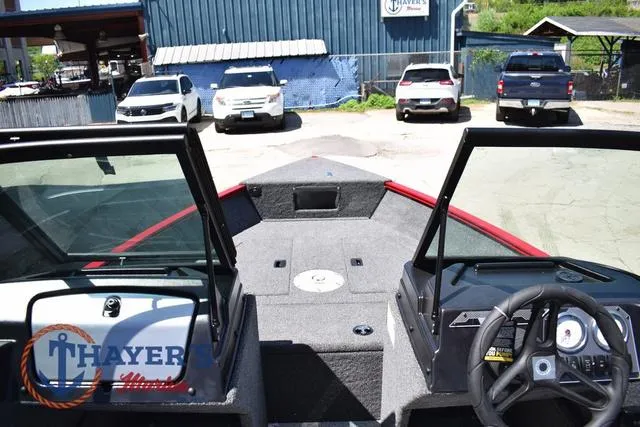 Slide: The Image of Lund 1650 Angler Sport 2025 - 17