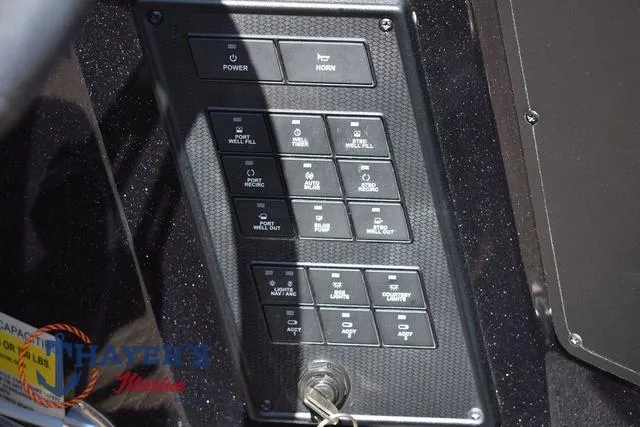 Slide: The Image of Caymas CX 21 PRO 2023 - 23