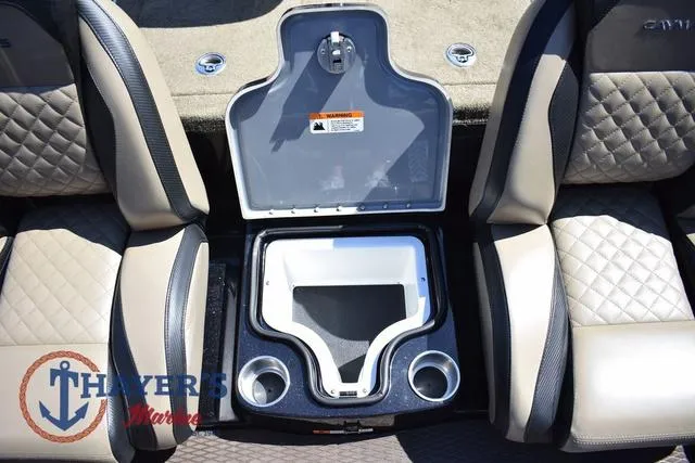 Slide: The Image of Caymas CX 21 PRO 2023 - 28