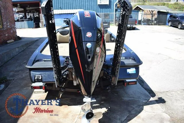 Slide: The Image of Caymas CX 21 PRO 2023 - 4