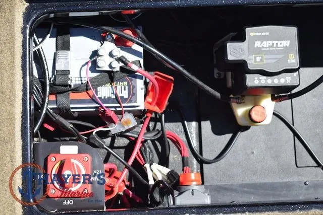 Slide: The Image of Caymas CX 21 PRO 2023 - 50