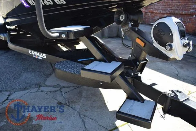 Slide: The Image of Caymas CX 21 PRO 2023 - 8