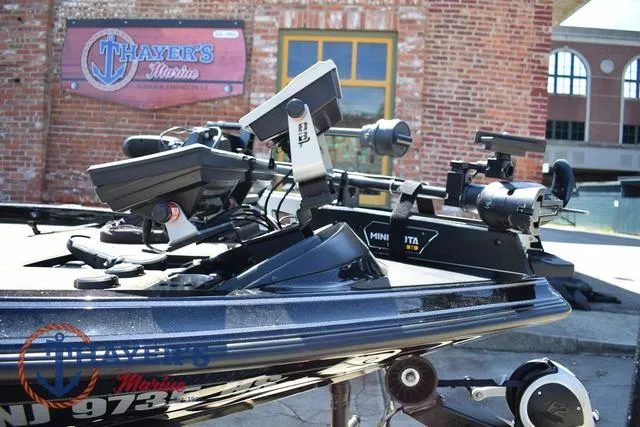 Slide: The Image of Caymas CX 21 PRO 2023 - 9