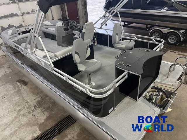 Slide: The Image of 2025 Tahoe Sport 2185 Rear Fish pontoon boat with Honda 4-Stroke EFI engine. - 42