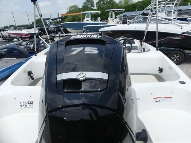 Slide: The Image of Bayliner Element E16 2020 - 5