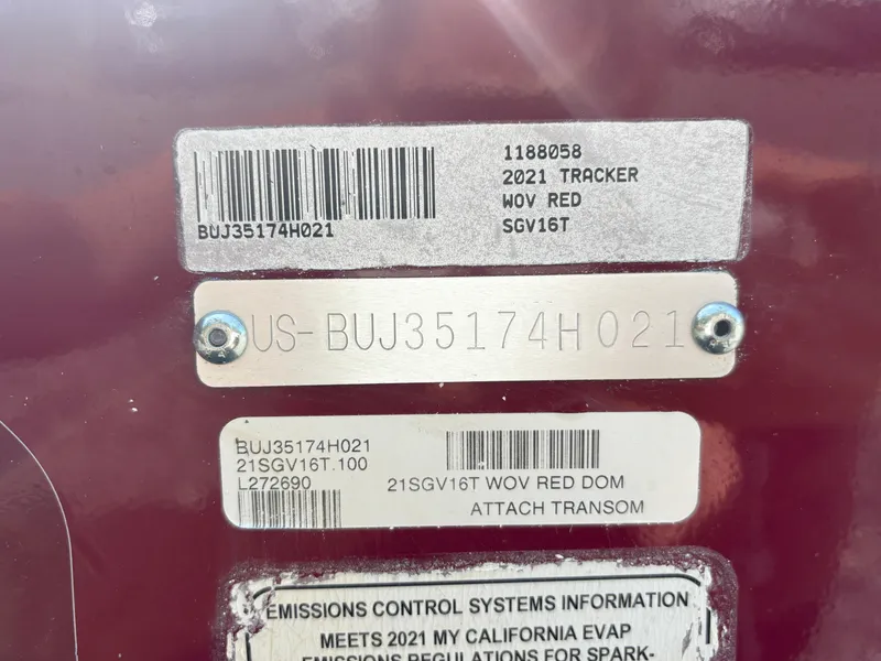 Slide: The Image of 2021 Tracker Super Guide V-16 T boat identification labels and emissions information. - 17