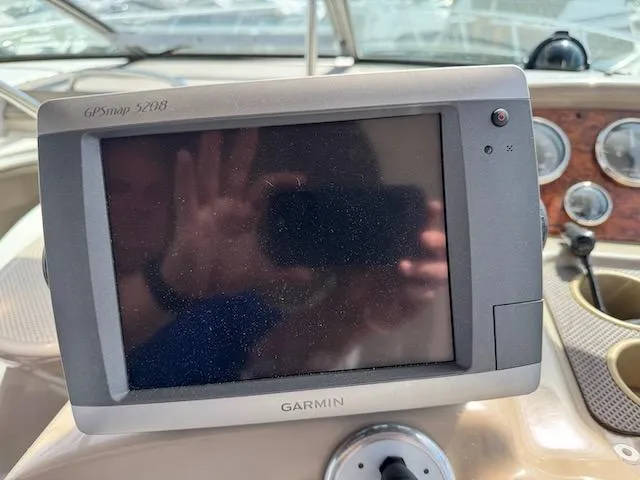 Slide: The Image of Garmin GPSmap 5208 on 2001 Maxum 3500 SCR boat dashboard. - 16