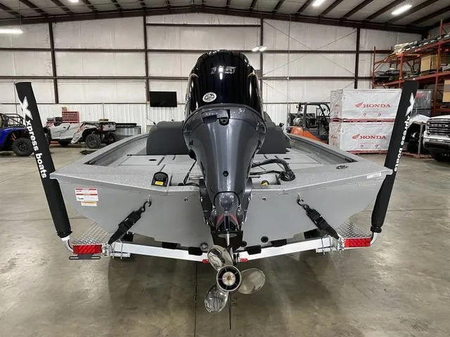 Slide: The Image of Xpress H18C CRAPPIE W/ Yamaha 115 2025 - 11