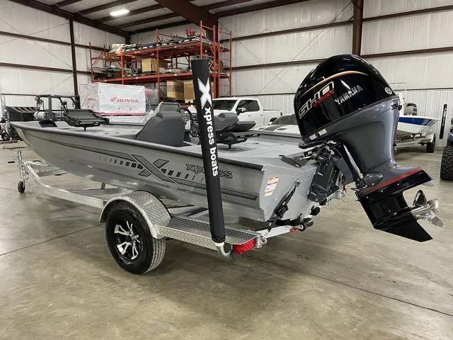 Slide: The Image of Xpress H18C CRAPPIE W/ Yamaha 115 2025 - 12