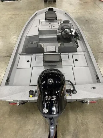 Slide: The Image of Xpress H18C CRAPPIE W/ Yamaha 115 2025 - 14