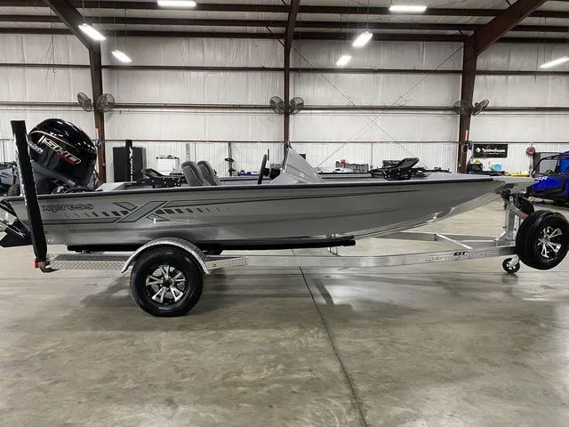 Slide: The Image of Xpress H18C CRAPPIE W/ Yamaha 115 2025 - 9