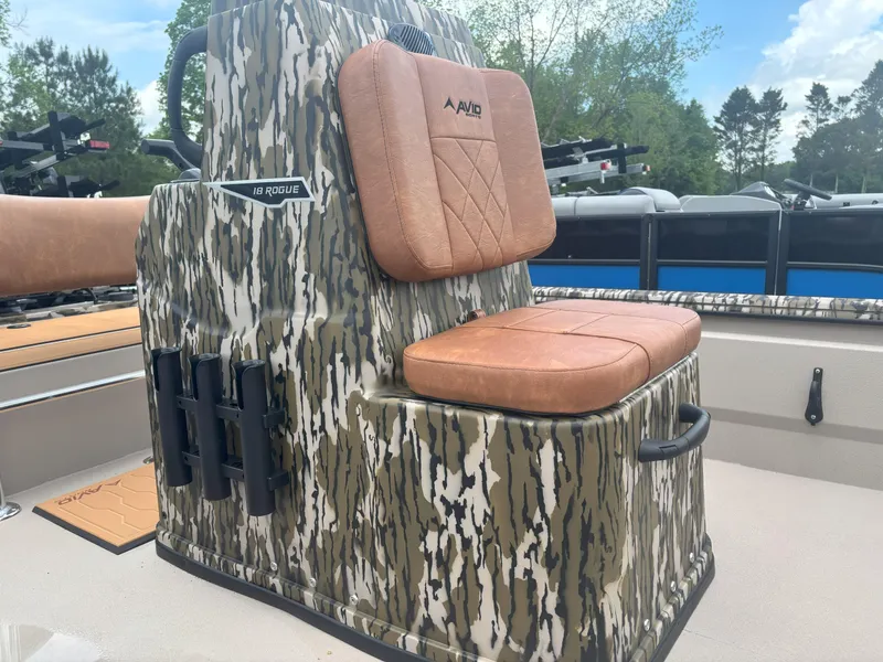 Slide: The Image of Avid 18CC ROGUE 2025 - 11