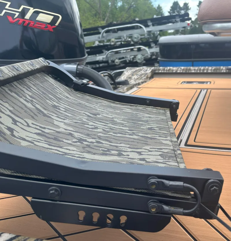 Slide: The Image of Avid 18CC ROGUE 2025 - 16