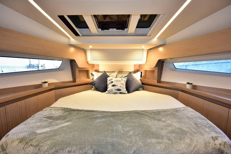 Slide: The Image of Sealine C430 #42 2022 - 107