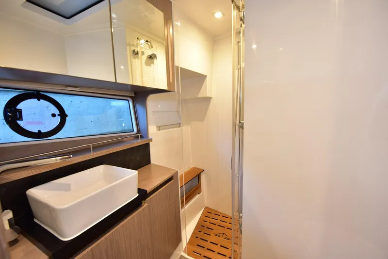 Slide: The Image of Sealine C430 #42 2022 - 112