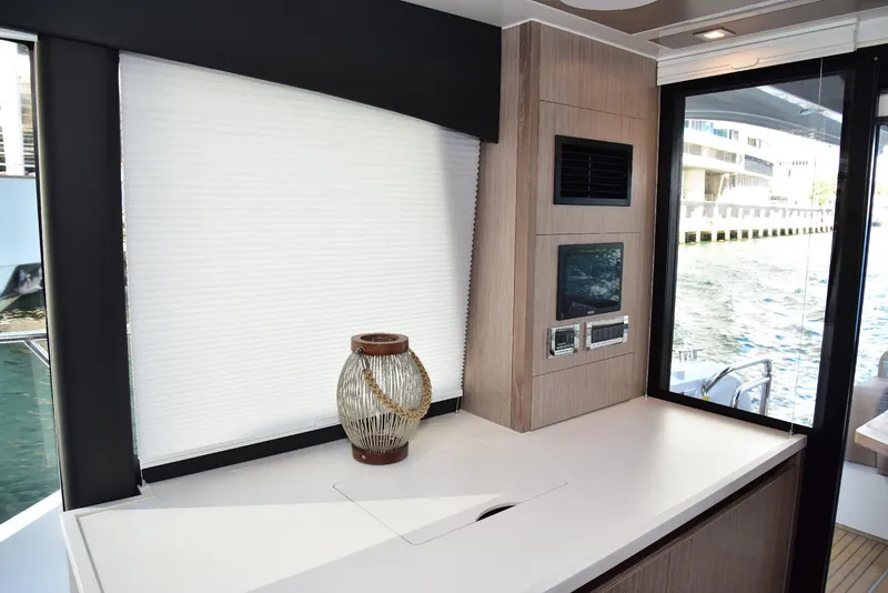 Slide: The Image of Sealine C430 #42 2022 - 54