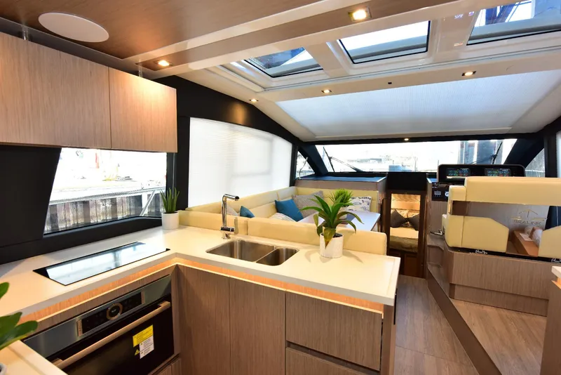 Slide: The Image of Sealine C430 #42 2022 - 87