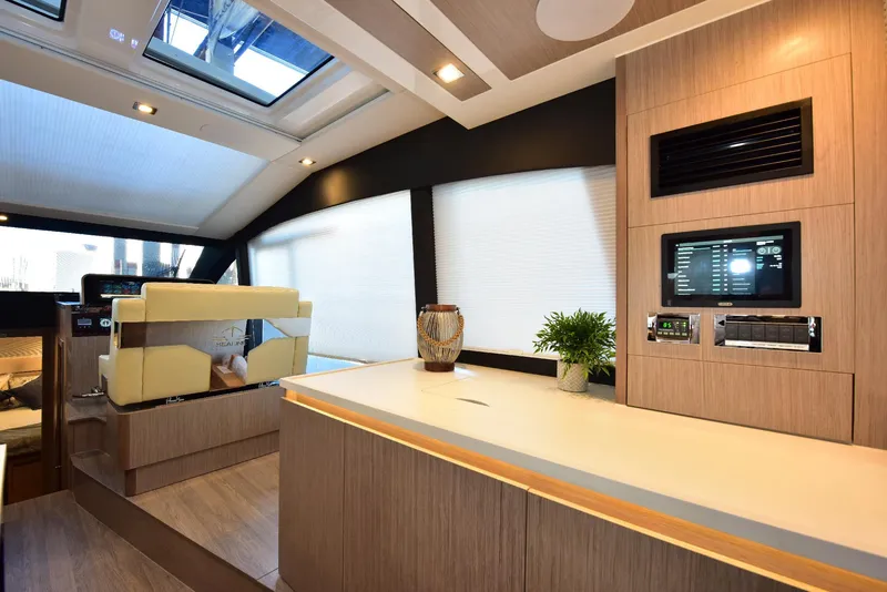 Slide: The Image of Sealine C430 #42 2022 - 95