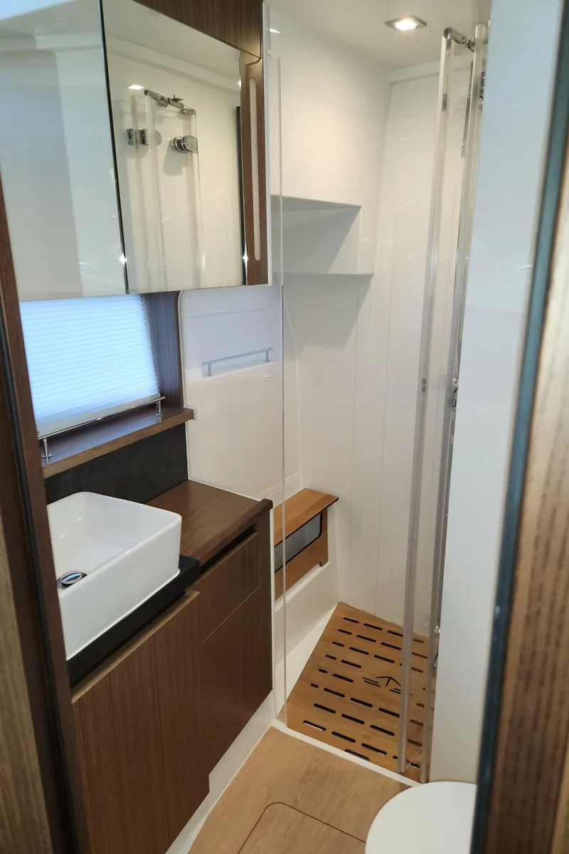 Slide: The Image of Sealine C430 #43 2022 - 67