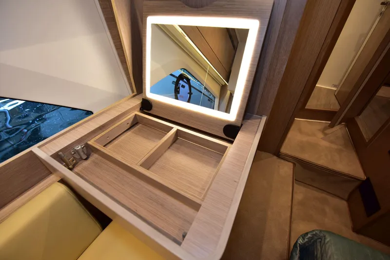 Slide: The Image of Sealine C430 #43 2022 - 70