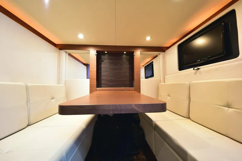Slide: The Image of Sea Ray 410 Sundancer 2013 - 51