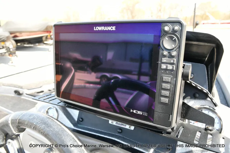 Slide: The Image of Lowrance HDS-12 fishfinder on 2020 Nitro Z21 Pro boat dashboard. - 41