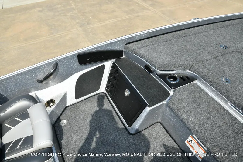 Slide: The Image of 2020 Nitro Z21 Pro boat interior with seating and control panel. - 49
