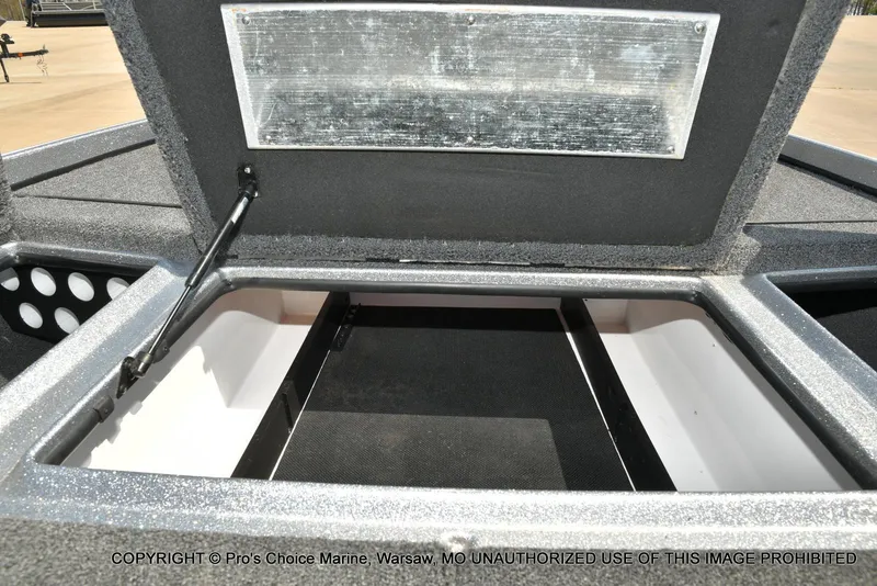 Slide: The Image of Nitro Z21 Pro 2020 - 64