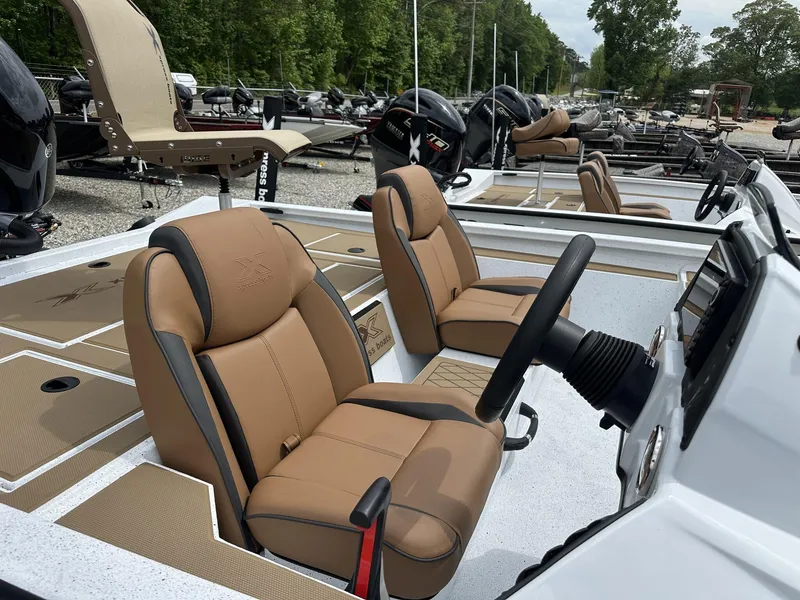 Slide: The Image of Xpress Hyper-Lift Crappie Series H20 CRAPPIE 2025 - 10