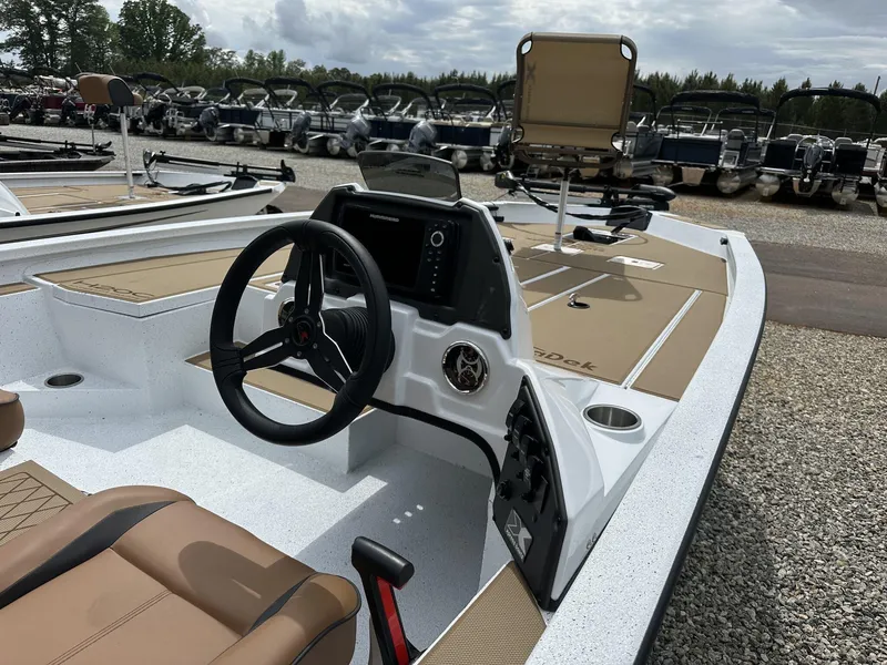 Slide: The Image of Xpress Hyper-Lift Crappie Series H20 CRAPPIE 2025 - 6