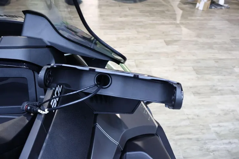 Slide: The Image of Sea-Doo FishPro™ Apex 300 2025 - 11