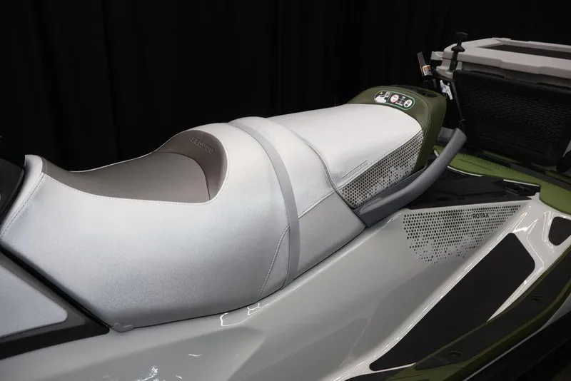 Slide: The Image of Sea-Doo FishPro™ Apex 300 2025 - 22