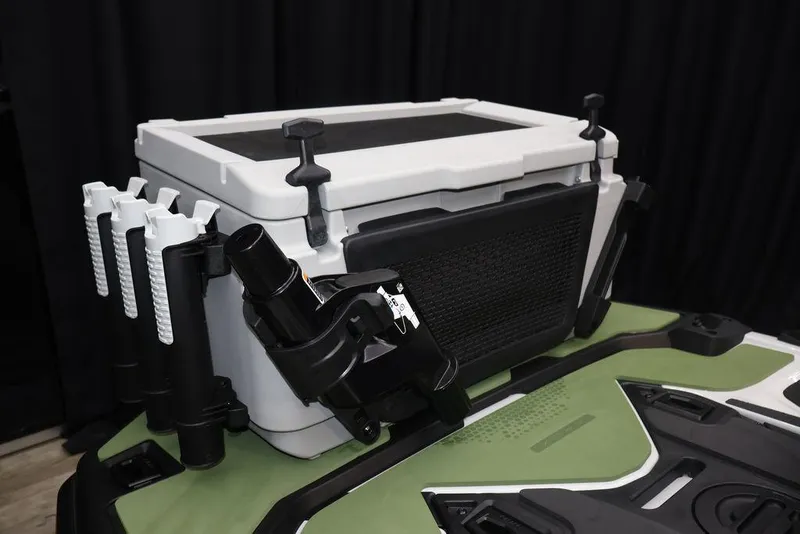 Slide: The Image of Sea-Doo FishPro™ Apex 300 2025 - 28