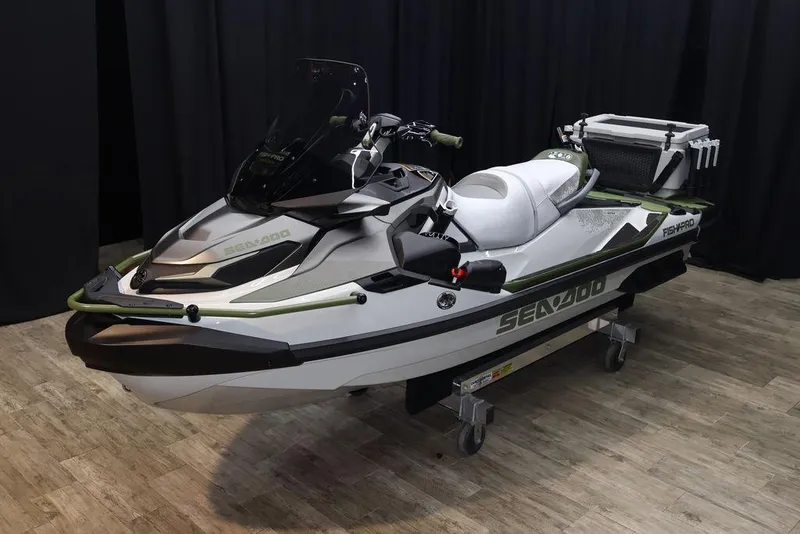 Slide: The Image of Sea-Doo FishPro™ Apex 300 2025 - 30