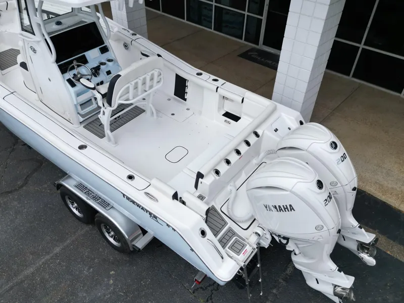 Slide: The Image of Tidewater 272 LXF 2025 - 12