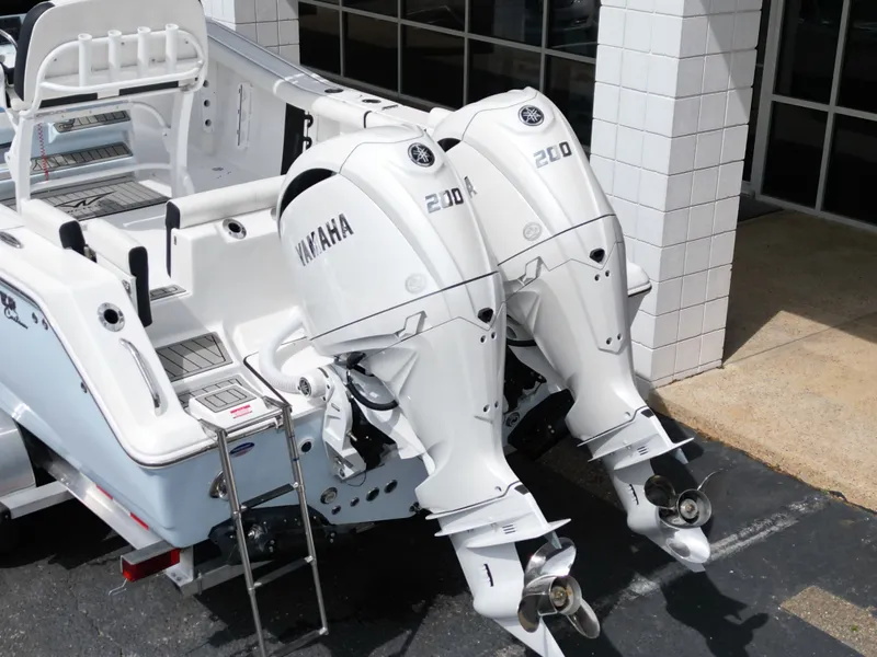 Slide: The Image of Tidewater 272 LXF 2025 - 31