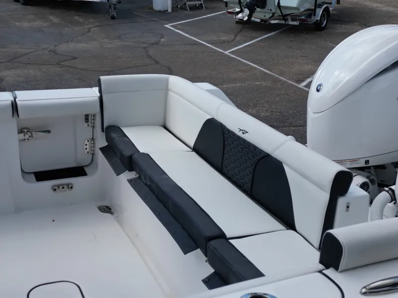 Slide: The Image of Tidewater 272 LXF 2025 - 46